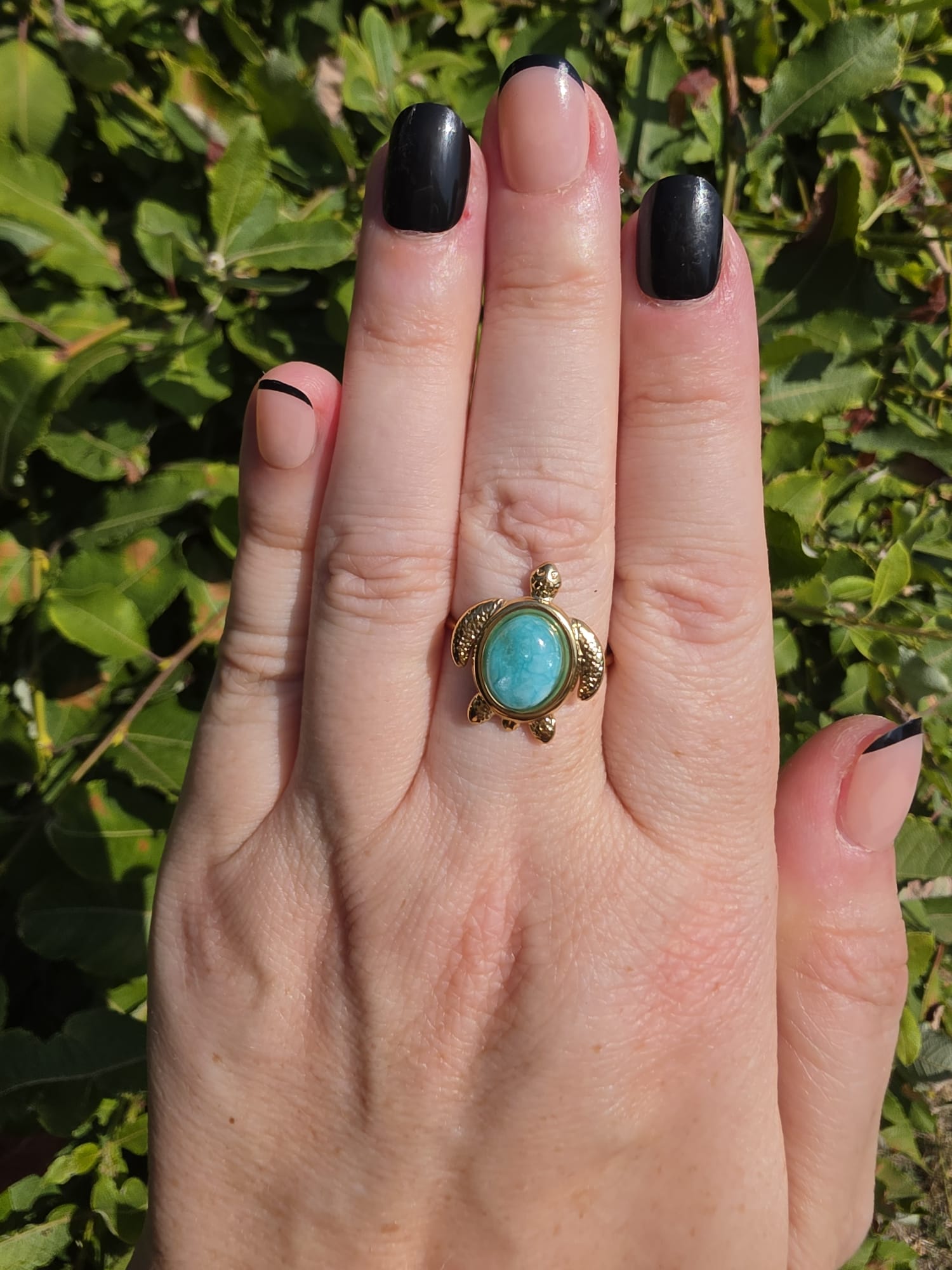 Gold Ring mit Schildkröten-Motiv und türkisem Stein