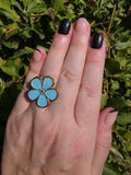 Gold Ring mit großem Blumen-Motiv in hellblauer Emaille